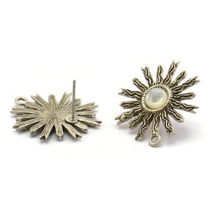 Silver Sun Earring, 2 Antique Silver Plated Brass Sunshine Stud Earrings with 6mm Stone pad, with 1 Loop (25mm) N0846