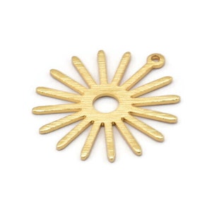 Gold Sun Charm, 4 Textured Gold Plated Brass Sun Charms With 1 Loop (27x0.80mm) M01646 H0899
