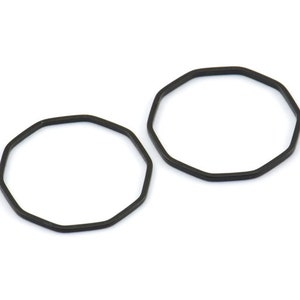 Puede incluir: Dos anillos de metal octogonales negros.