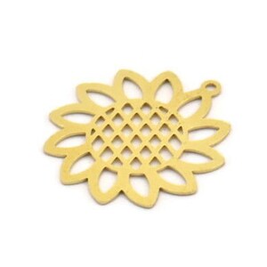 Brass Flower Charm, 8 Raw Brass Sunflower Shaped Charms With 1 Loop, Earring Charms (28x26x0.60mm) A4985