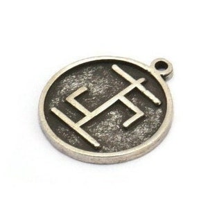 Nordic Runes Charm, 2 Antique Silver Plated Brass Viking Talisman Of Sanacion Symbol Charms With 1 Loop, Viking Runes (20x17x1.5mm) N2033