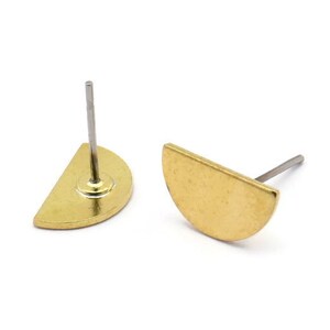 Semi Circle Earring, 10 Raw Brass Half Moon Stud Earrings (12x6.5x0.8mm) E105 A1267
