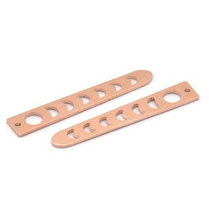 Copper Moon Charm, 24 Raw Copper Moon Charms With 1 Hole (35x6x5x0.80mm) M02350