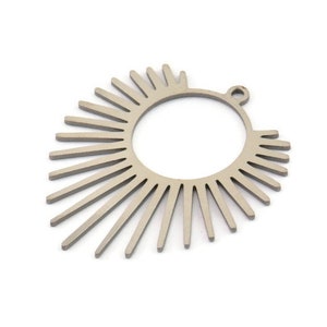 Steel Sun Charm, 6 Stainless Steel Sunshine Charms With 1 Loop, Pendants, Findings (33x29x0.80mm) SMP1155 A5578