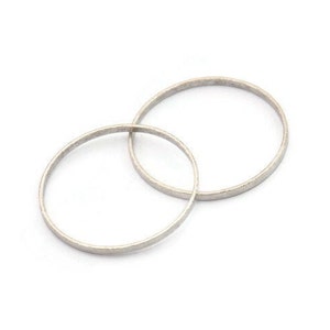 Silver Circle Connectors - 25 Antique Silver Plated Brass Circle Connectors (30x0.8x2mm) D0314
