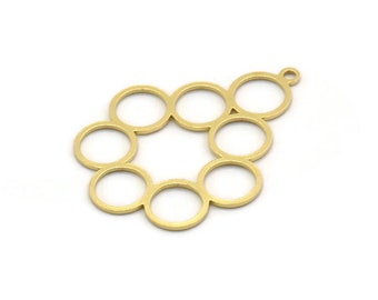 Brass Round Charm, 4 Raw Brass Round Shaped Charms With 1 Loop, Circles Charm, Pendants, Findings (31x23x0.60mm) SMP0357