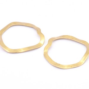 Brass Circle Charm, 24 Raw Brass Wavy Circle Charms Without Hole, Earrings, Findings (29x28x0.60mm) D0718