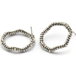 Silver Circle Earring, 2 Antique Silver Plated Brass Wavy Circle Stud Earrings (24x3mm) N1696