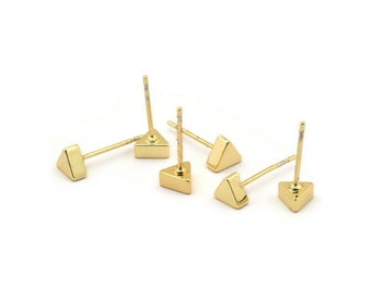 Orecchini a triangolo in oro, 8 orecchini a perno triangolari in ottone placcato oro (5,2x2,5 mm) D0100 A0980