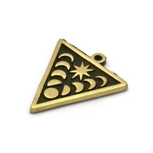 Brass Triangle Charm, Raw Brass Triangle Charms With 1 Loop, Moon Phases Findings, Star Findings (20x18x1.4mm) N2352