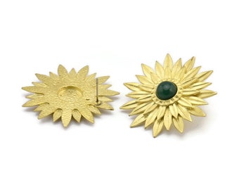 Brass Sunflower Earring, 2 Raw Brass Flower Stud Earrings - Pad Size 8mm N0703