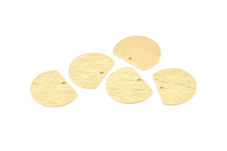 Pendants 12 Raw Brass Textured Half Moon Blanks With 1 Hole 19x15x0.80mm Earrings Semi Circle Charm D769