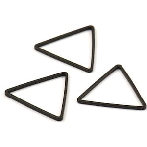 Black Triangle Charm - 25 Oxidized Brass Black Triangle Charms (20x17x1x1mm) Bs-1124 S162