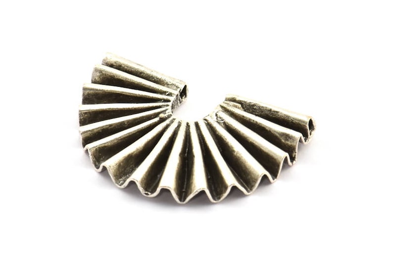 Paper Rosette Pendant 40x26x4.5x0.6mm 1 Antique Silver Plated Brass Paper Rosette Shaped Semi Circle Pendant With 2 Holes U085 H366