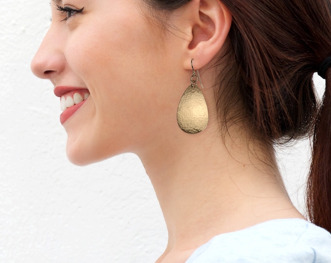 Timeless Bronze Drop Earrings – Elegant Teardrops for Your 8th Anniversary Celebration!
