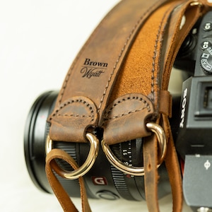 Leder Kameragurt, Kameragurt mit Gravur, Echtes Leder, Individuelles Geschenk, Handgemachter Gurt, Kamera Zubehör, Ledergurt, Handgemachtes Geschenk
