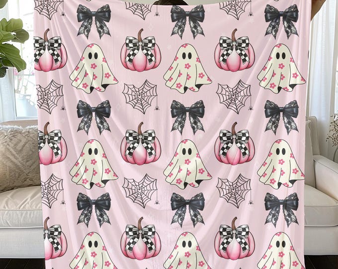 Pink Ghost Plush Blanket: Cozy Halloween Throw