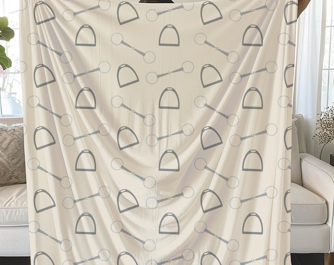 Horse Lover Plush Blanket: Cozy Snaffle Bit & Stirrup Design