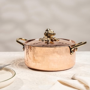 Hammered Copper Casserole Pot With Brass Lid , Solid Copper Chef Cookware 3000 ml