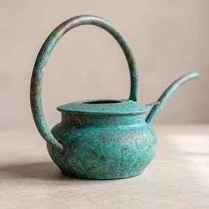 Antique Vintage Watering Cans, Green Patina Solid Copper Watering Can Indoor Garden Pot, 900ml