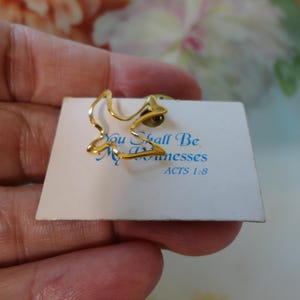 Épinglette vintage Colombe pour cravate « You Shall Be My Witnesses Acts 1:8 » Bijoux chrétiens découpés en métal doré colombe sur carte originale