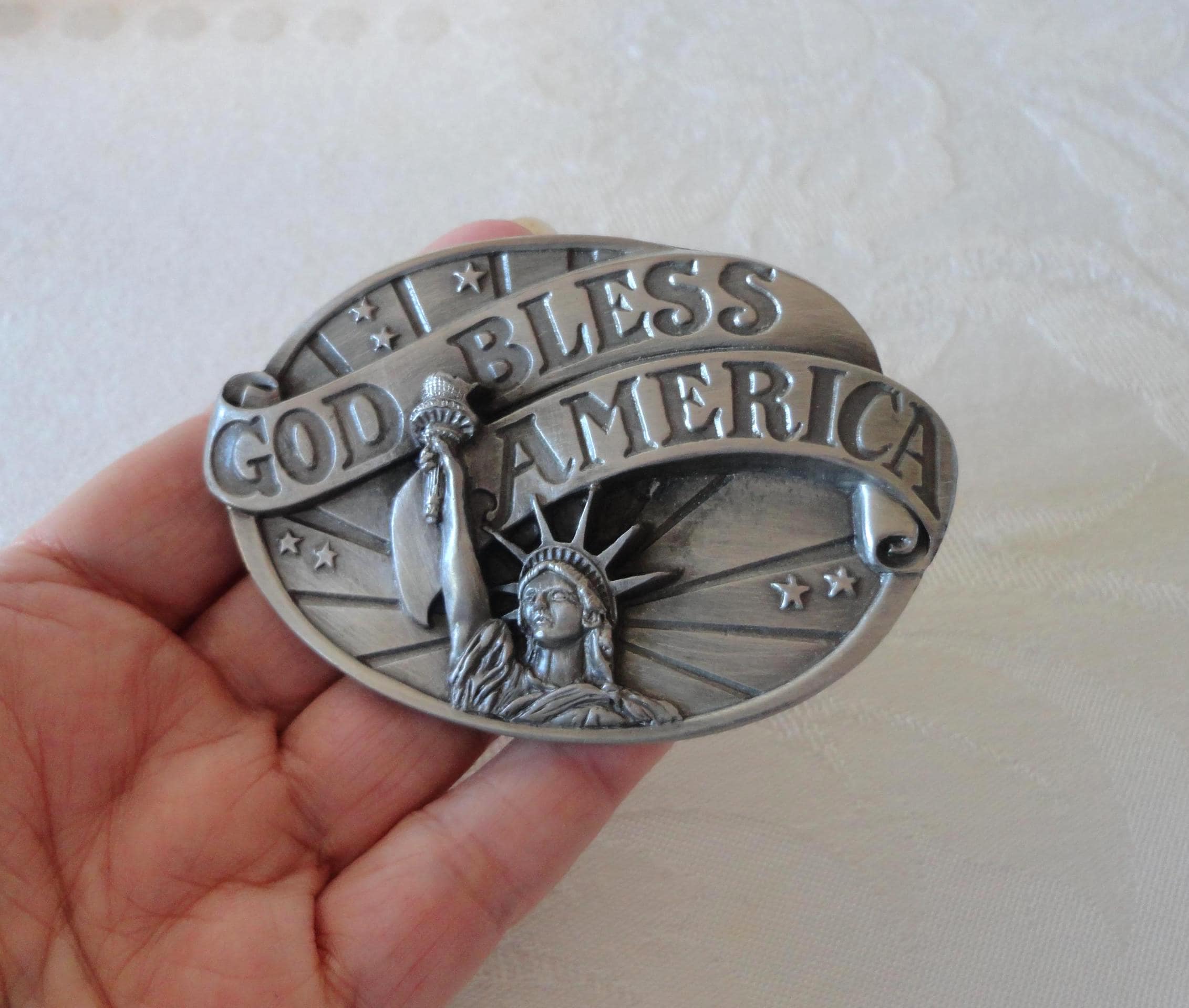Vintage 1990 Siskiyou Belt Buckle - Bald Eagle with Green