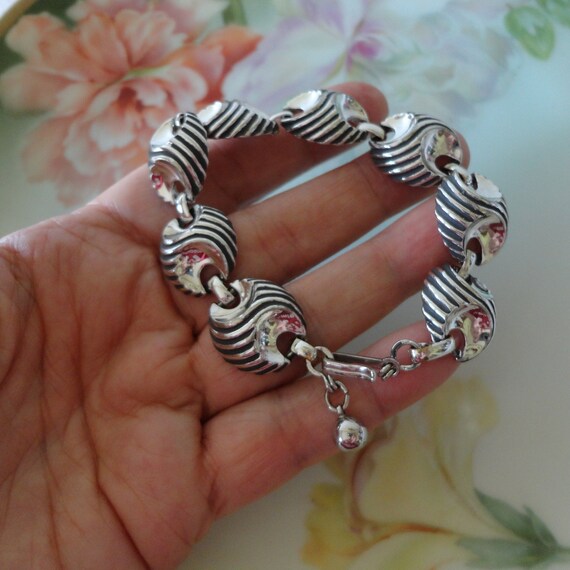 Rare Vintage Charel Signed Link Bracelet 50s Ribb… - image 4