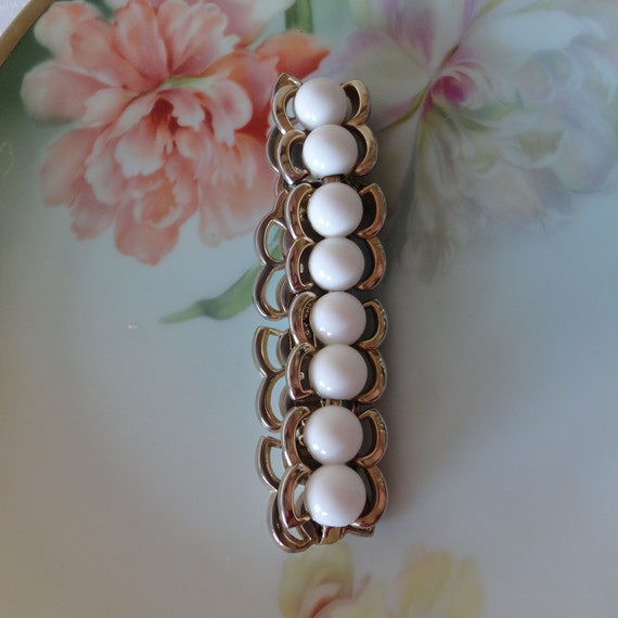 Early 1950s MONET White Lucite Link Panel Bracele… - image 6