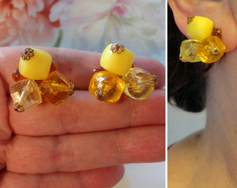 Vintage Western W Germany Lucite Bead Clip on Earrings Yellow & Citrine Lucite Acrylic Crystal Cluster Beaded Vintage Earrings Estate