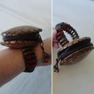 Vintage Coconut Shell Wristlet Purse Zipper Beaded Tassel Dyed Shell Beaded Stretch Cord Wristlet Strap Fun Travel Tropical Souvenir