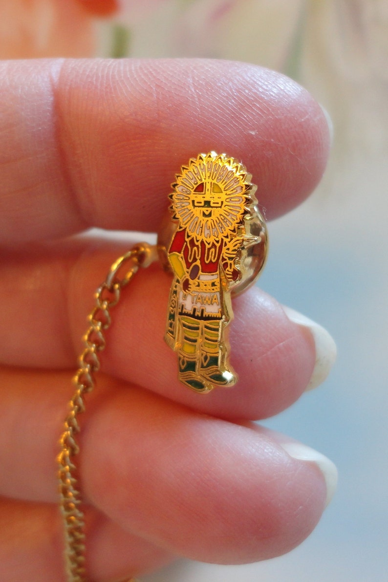 Vintage Native American Hopi Tawa Sun Kachina Doll Enamel Pinback Pin Chain Tie Tack Lapel Pin