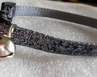 Silver Glitter Cat Collar, Kitten, Safety Collar - Silver Sparkles, Girl or Boy cat. Bling collar, Holiday Bling