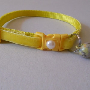 Plush Velvet Cat or Kitten Breakaway Collar - Daffodil Yellow