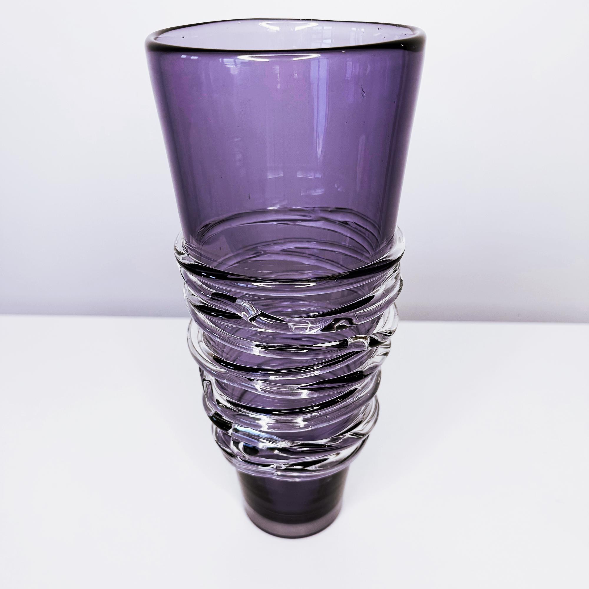 ヴィンテージ ムラーノスタイル パープルアートガラス花瓶 – ツイスト