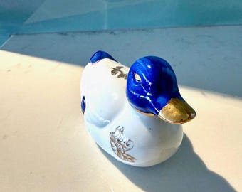 Vintage Porcelain Duck Figurine – Blue & White Ceramic with Gold Trim – Asian Export Style – Mid Century Animal Decor – Cobalt Blue Duck
