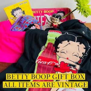 Vintage Betty Boop Collector&#39;s Gift Box, Betty Boop nostalgia, T-Shirt, License Plate, Notepad, Free Shipping, two gifts with purchase