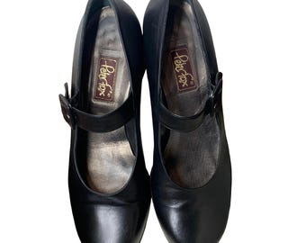 Exquisite Vintage Peter Fox Mary Jane Shoes with Small Heels, Timeless Elegance, Impeccable Craftsmanship, Collectors, Retro Fashion