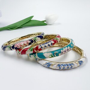 Vintage Enamel Flowers Bracelets, Cloisonne Bangle Bracelet,  White/Blue/Dark Blue/Red Colors, Gift for Women, Grandma Gift, Gifts for Mom