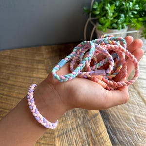 Elastic Hair Bands - Vibrant Colors for Stylish Women - 8 pieces