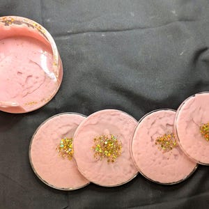Pink & Gold Resin Coaster Set – Handmade Epoxy Glitter Drink Coasters – Elegant Gift for Her or Housewarming