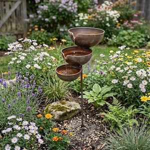 Rustic Metal Rain Catcher Garden Stake with Three Bowls, Outdoor Rust-proof Ground Stakesground Pegs, Outdoor Zen decor
