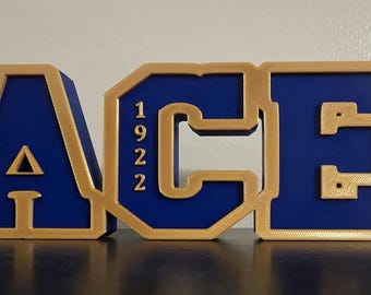 The CLUB - Part 2: Deskplate