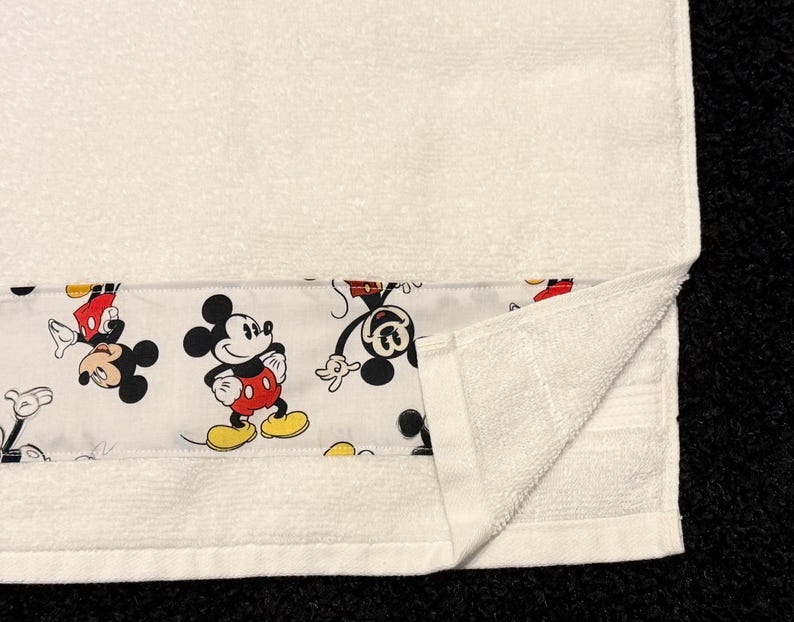 Mickey Mouse Bath Towel Set Bathroom Decor Black White Red Yellow 3 Pc Set Bild 2