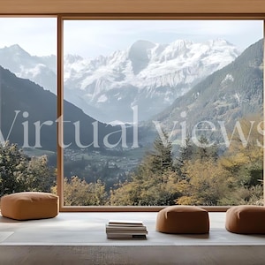 Könnte beinhalten: Ein großes Fenster mit Blick auf schneebedeckte Berge und ein Tal mit Bäumen. Das Fenster befindet sich in einem Raum mit Holzboden und Bücherregalen auf beiden Seiten.