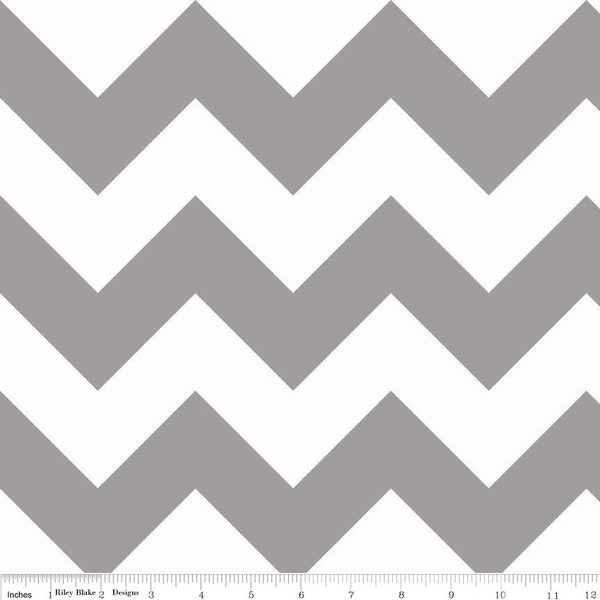 Großer Grauer Chevron by Riley Blake 100% Baumwollstoff - Quilting Fabric - Chevron Stoff - Grauer Chevron Stoff