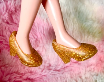 Licca Blythe Gold Glittery Heeled Doll shoes