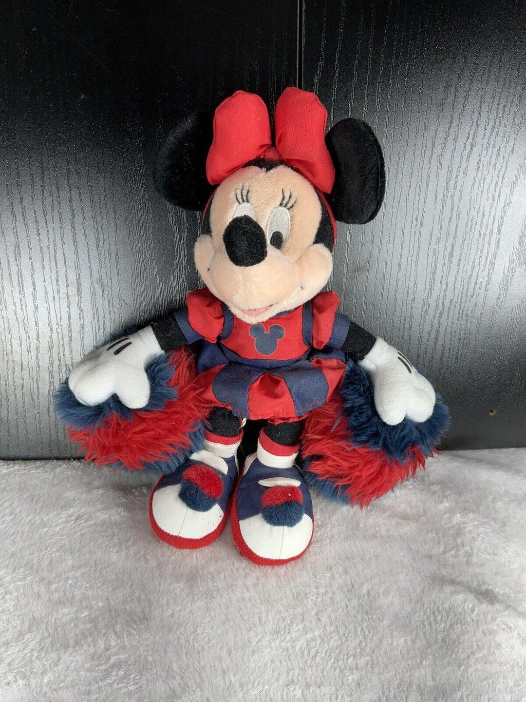 WDW Disneyland Minnie Mouse Doll Plush Cheerleader Pom Pom Red White ...