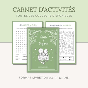 Peut inclure: Un carnet d'activités vert avec le texte "CARNET D'ACTIVITÉS" et "TOUTES LES COULEURS DISPONIBLES". La couverture présente une illustration d'un couple dans une voiture, les noms "Estelle & Benjamin" et la date "9 SEPTEMBRE 2026".