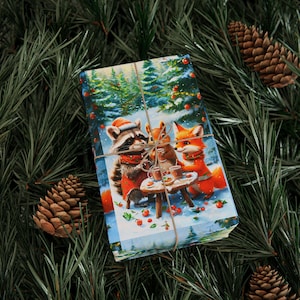 Festive Wrapping Paper Roll, Nature-Themed Gift Wrap for Holidays, Christmas, Birthday, Tree Decor, Raccoon Design