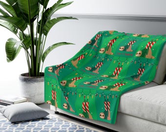 Festive Sloth Sherpa Fleece Blanket – Cozy Winter Decor
